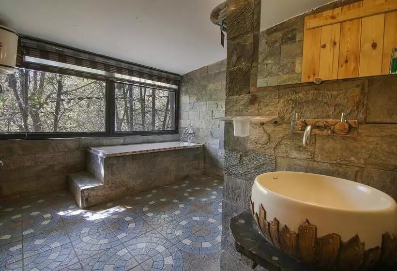 Pench Wilderness Camp Resort