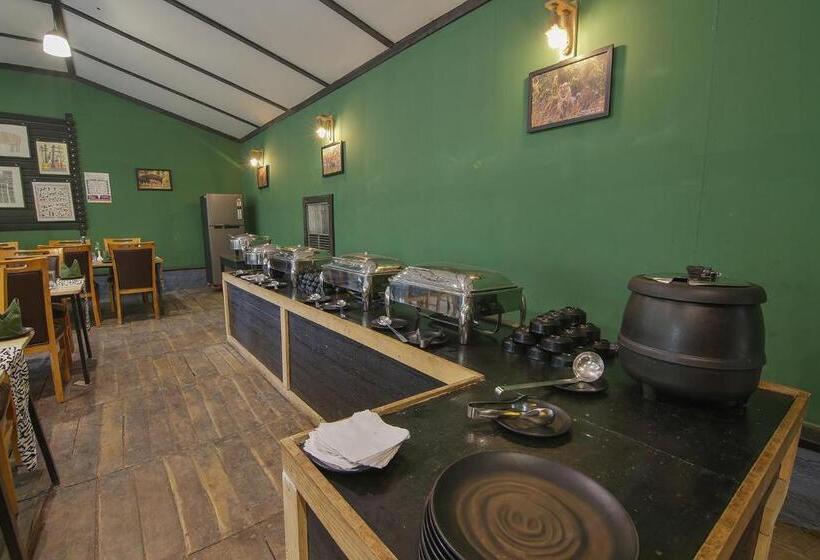 Pench Wilderness Camp Resort