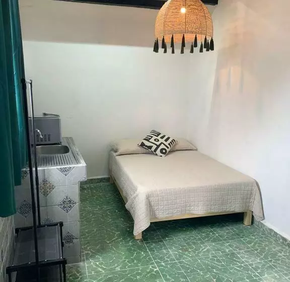 ペンション Casabambu Taxco