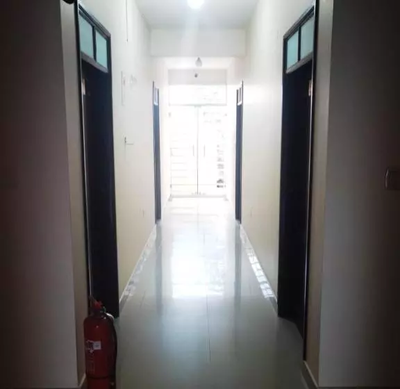 پانسیون Hostal Killa360 Luna