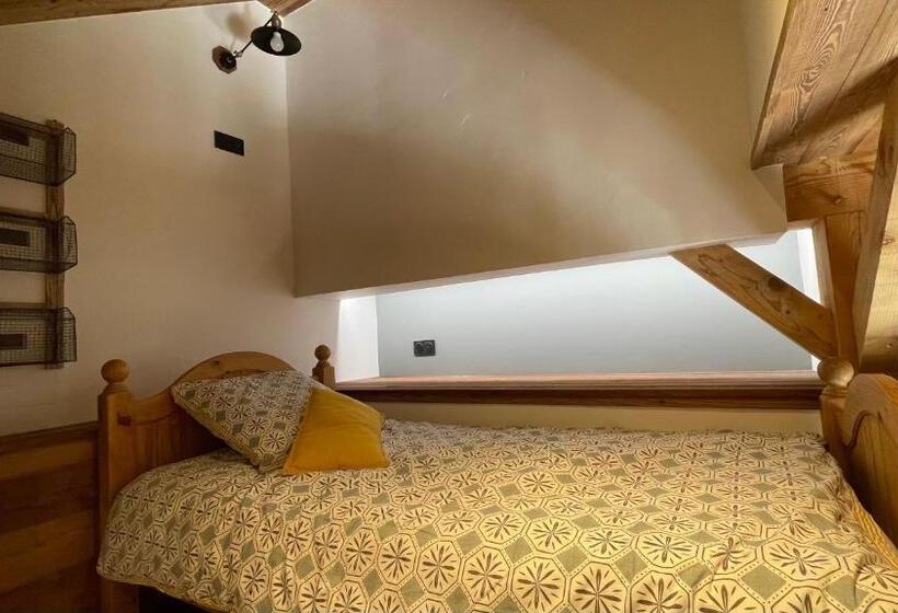 تختخواب و صبحانه Chambres D Hôtes Les Chambres D Elsa