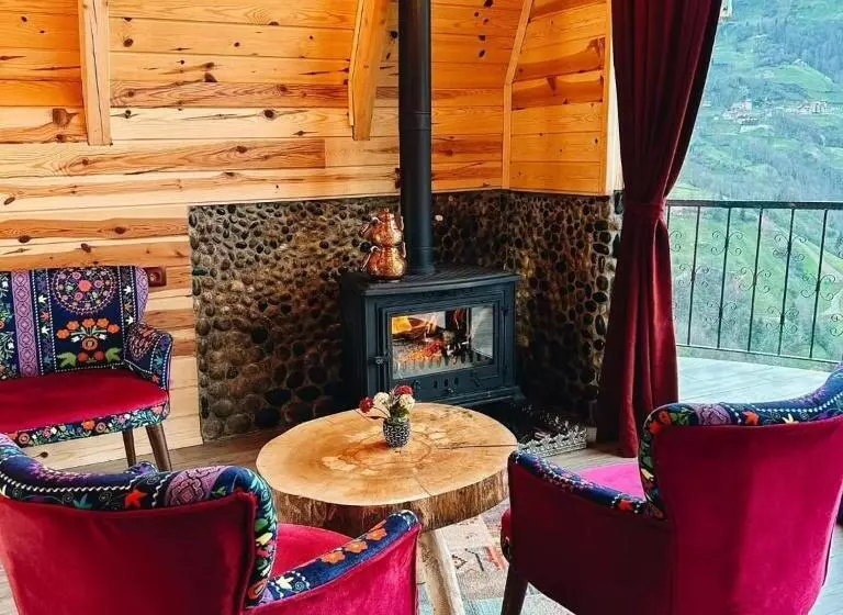 Aamiaismajoitus (B&B) Obilaz Dağ Evleri