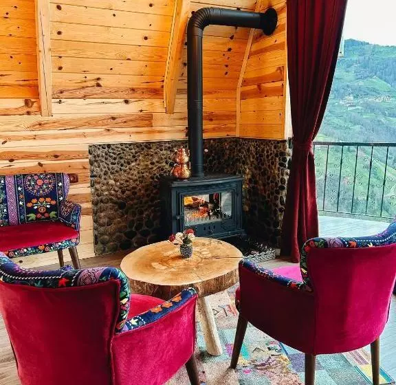 Aamiaismajoitus (B&B) Obilaz Dağ Evleri