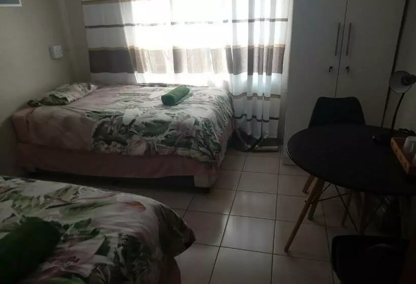 Aamiaismajoitus (B&B) Quintax Guest House