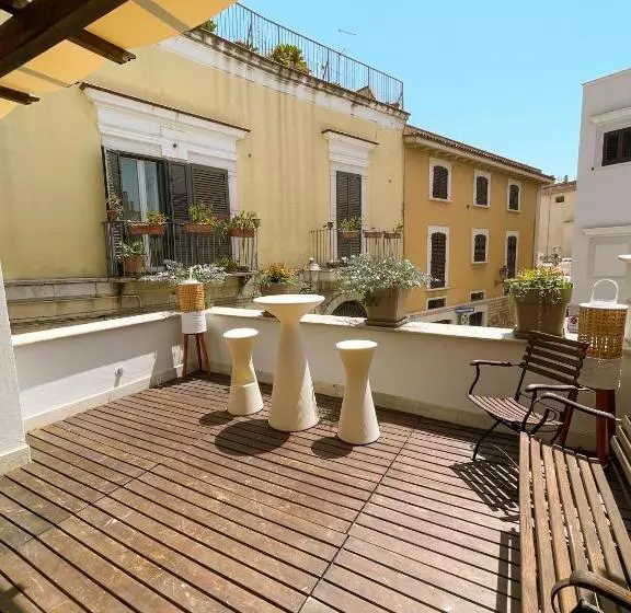 تختخواب و صبحانه Terrazzini Cibele