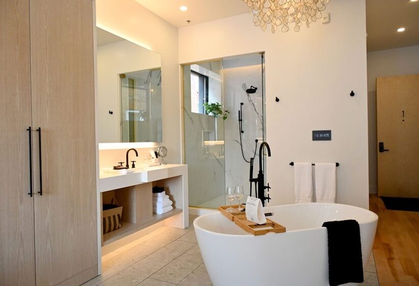 בית מלון כפרי Cribs On Main