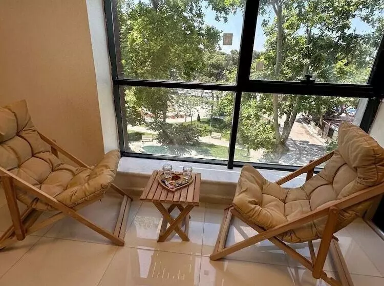 Hotelli Shero Palace