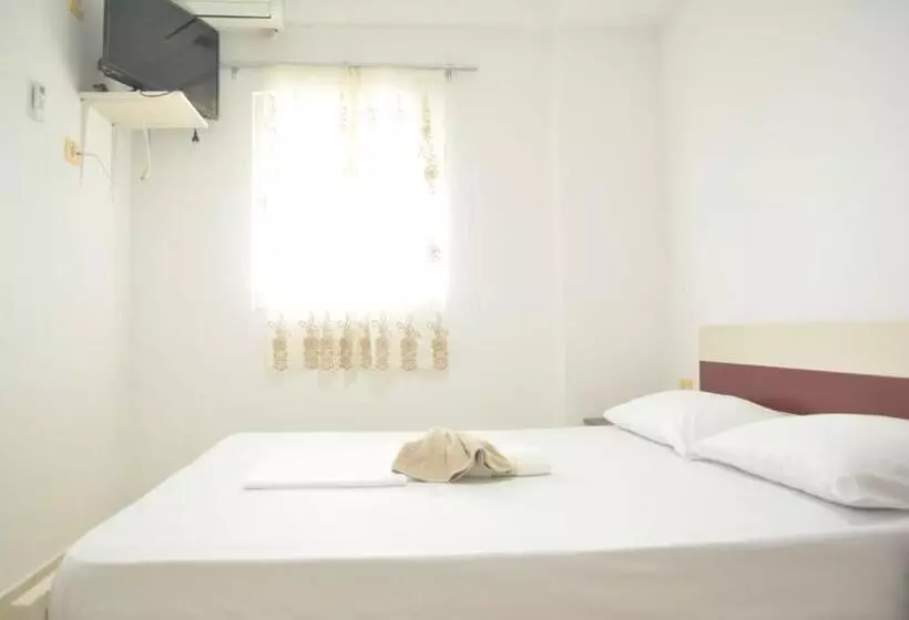 ホテル Vila Emiljano