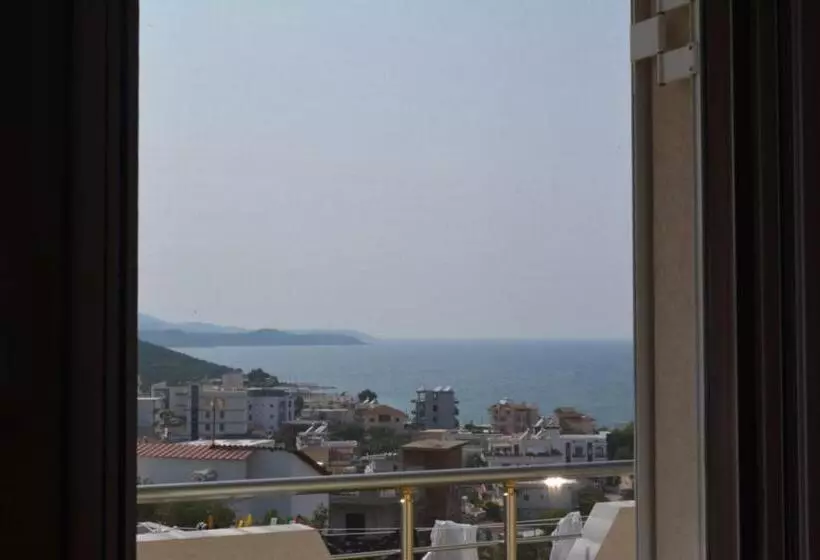 ホテル Vila Emiljano