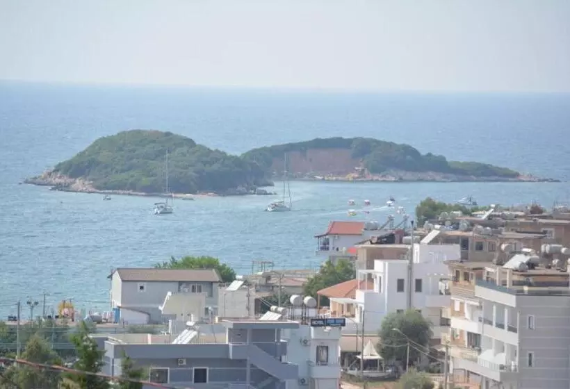ホテル Vila Emiljano