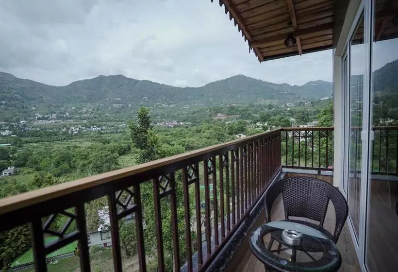 Nivedan Hotel And Resort