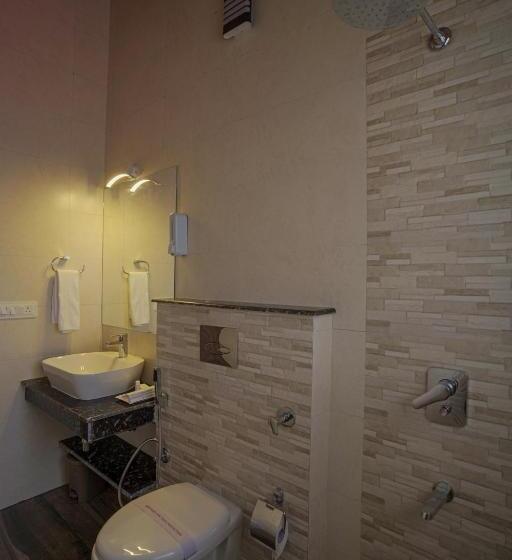 Nivedan Hotel And Resort