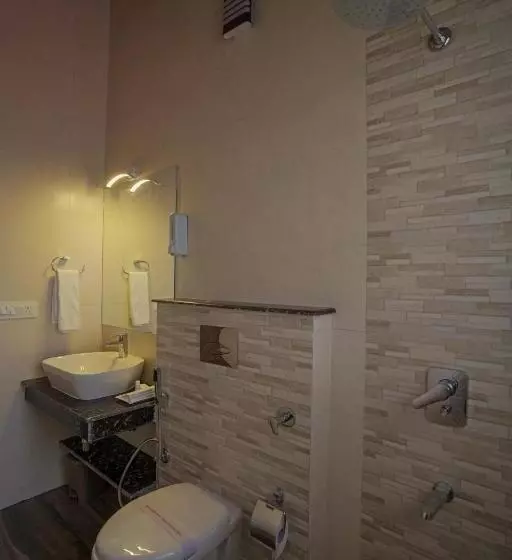 Nivedan Hotel And Resort
