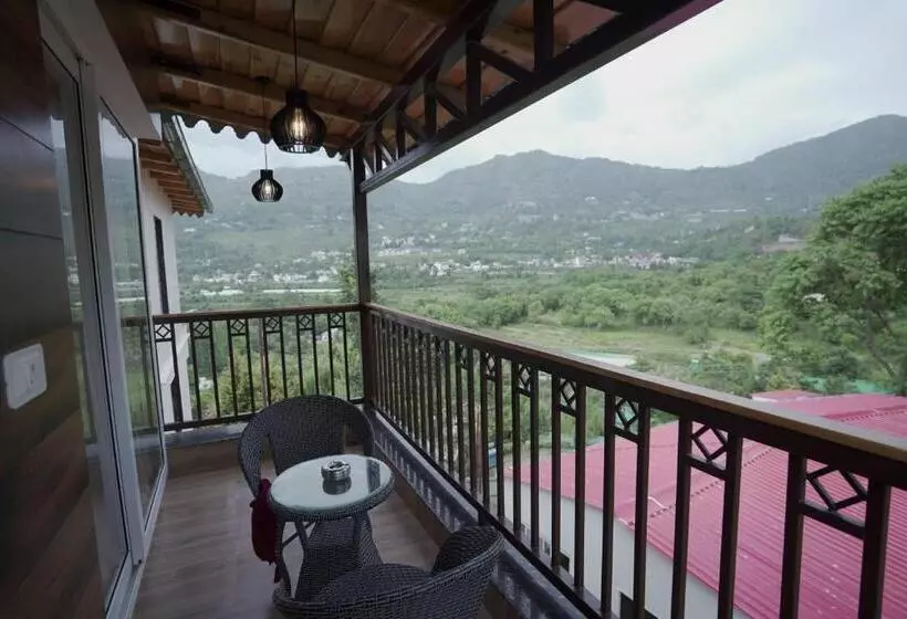 Nivedan Hotel And Resort