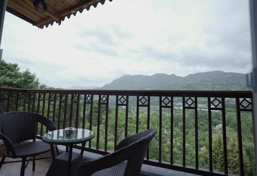 Nivedan Hotel And Resort