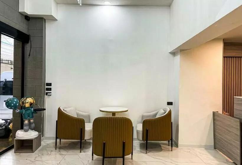 ユースホステル Nona Hotel, Bangkok