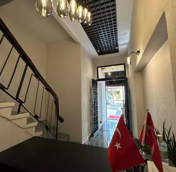 ホテル Deri̇n Buti̇k