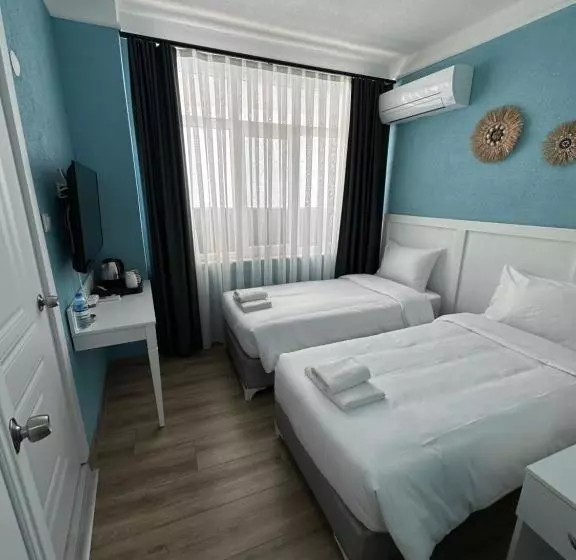 ホテル Deri̇n Buti̇k