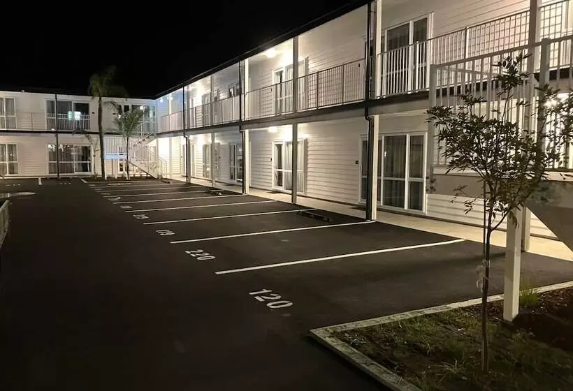 هتل Newina Rotorua