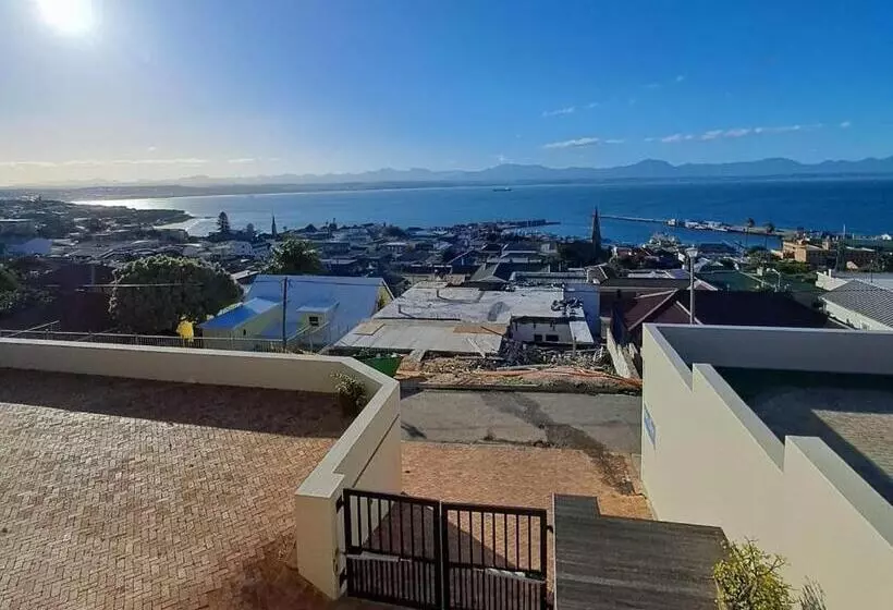 پانسیون Ana S Place Apartments