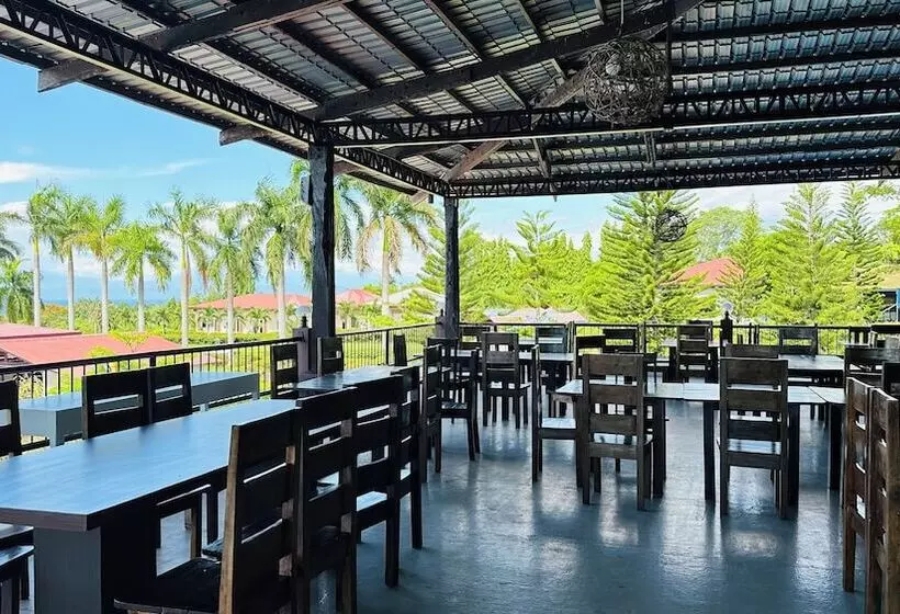 Hotelli Tugsaw Resort