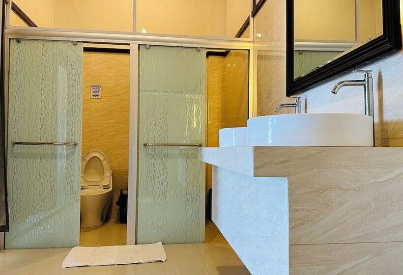 ホテル Tugsaw Resort