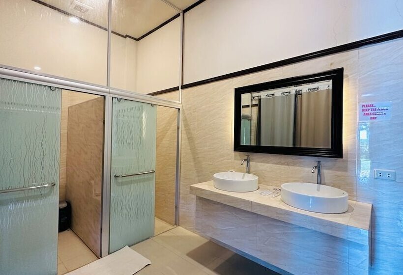 ホテル Tugsaw Resort