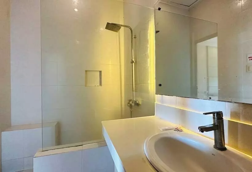 Hotelli Tugsaw Resort