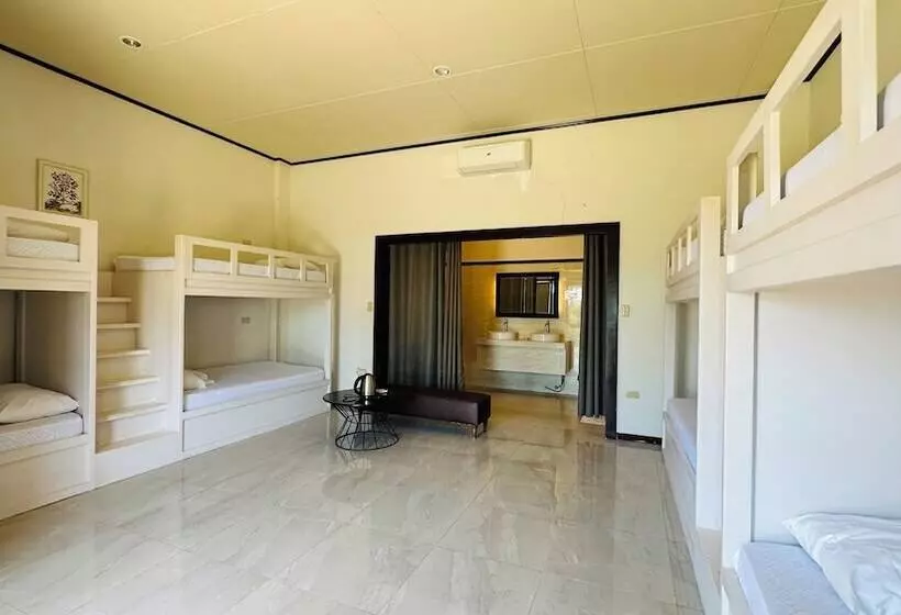 Hotelli Tugsaw Resort