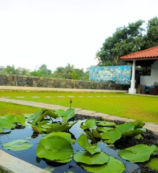 Hotelli Villana Villa Bentota