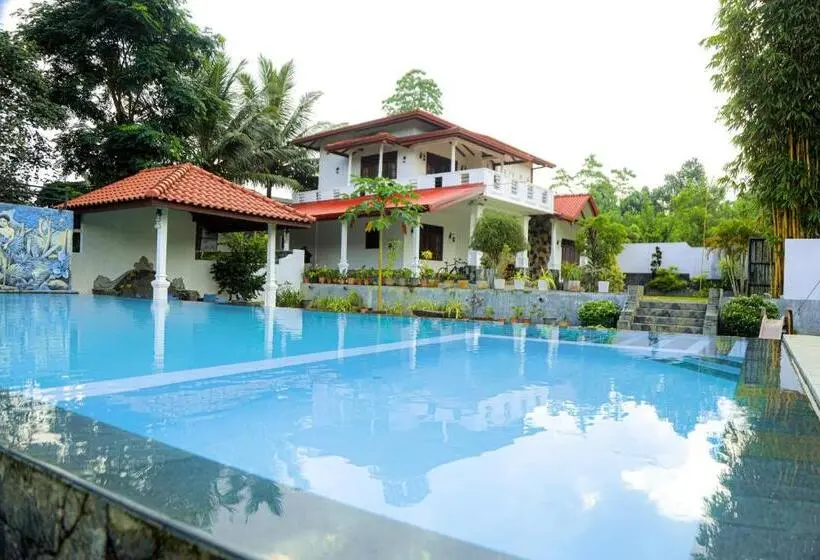 ホテル Villana Villa Bentota