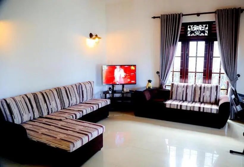 ホテル Villana Villa Bentota