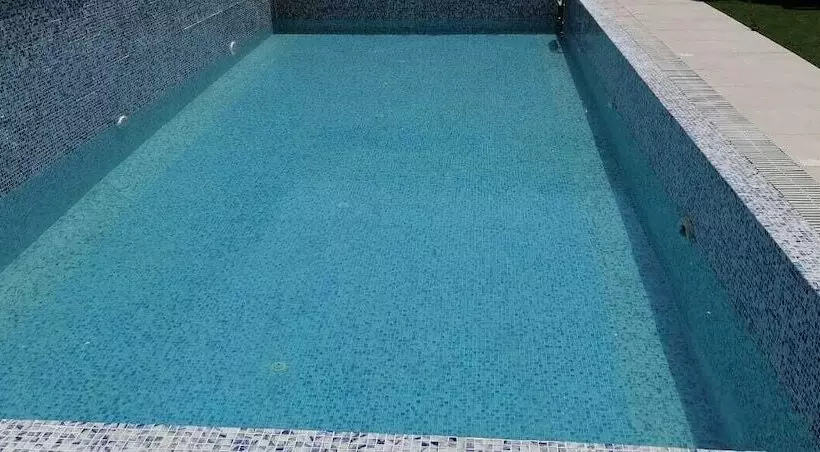 Hotelli White Luxury Suite