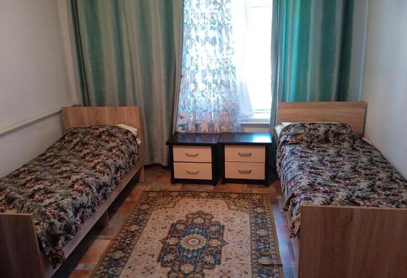 پانسیون Datka Guest House