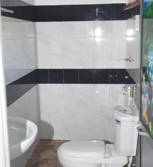 Tashil Hotel & Restaurant