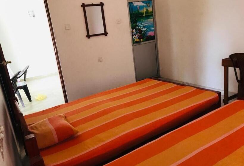 Tashil Hotel & Restaurant