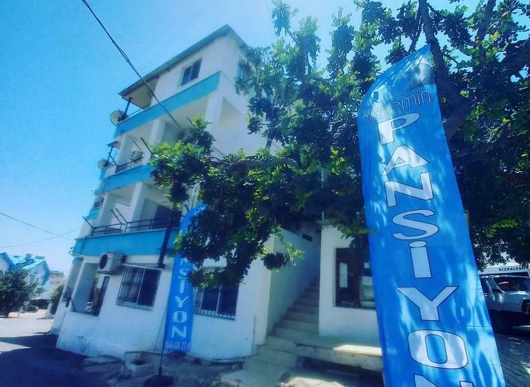 Yasemin Yazlık Pansiyon