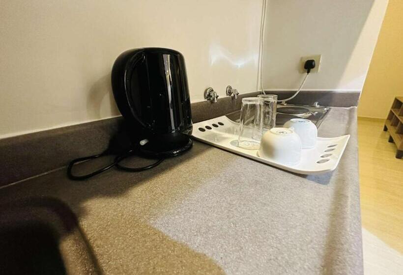 روشــــــــــــــن ريزيــــــــــــدنس   Roshen Residence