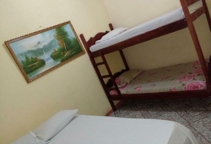Dorothy Hostel Arenal