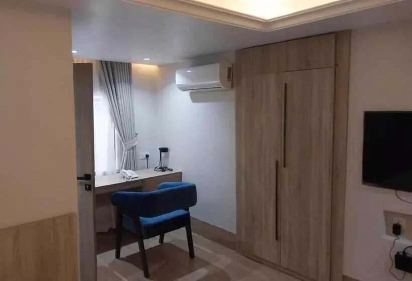 هتل C. Apartments Annex