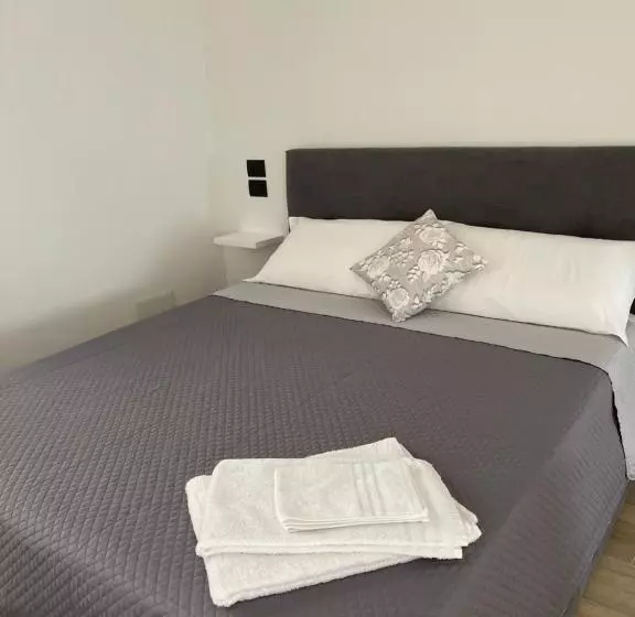 تختخواب و صبحانه Le Chic Rooms