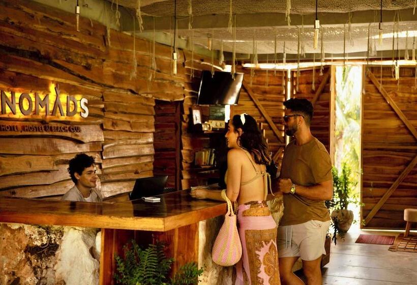 فندق Enigmatic Beach