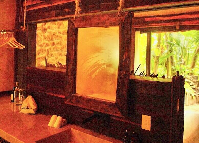 فندق Enigmatic Beach