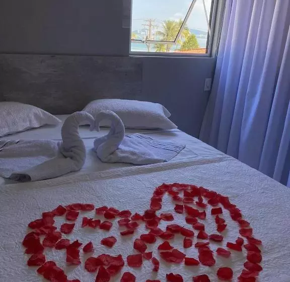 Hotelli Enseada Beach