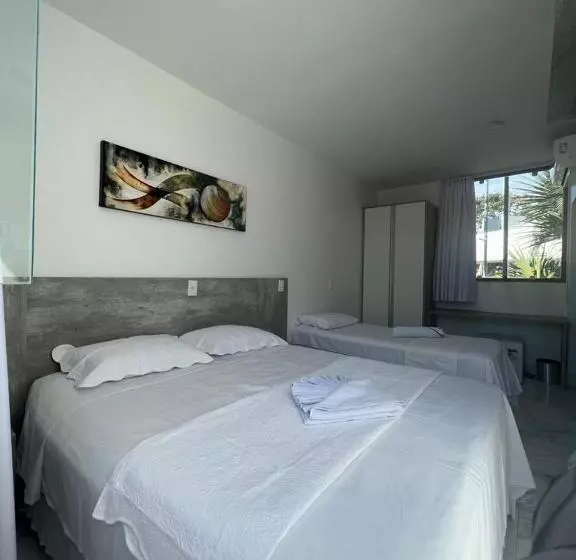 Hotelli Enseada Beach