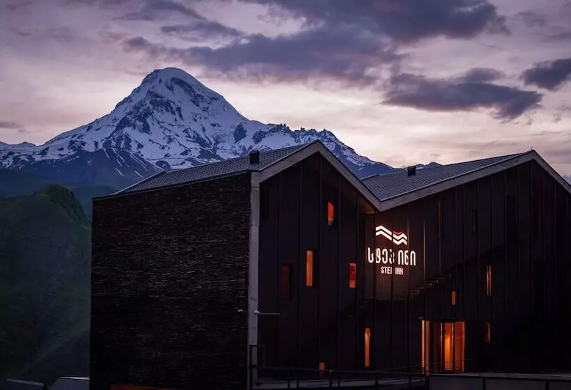 هتل Step Inn   Kazbegi
