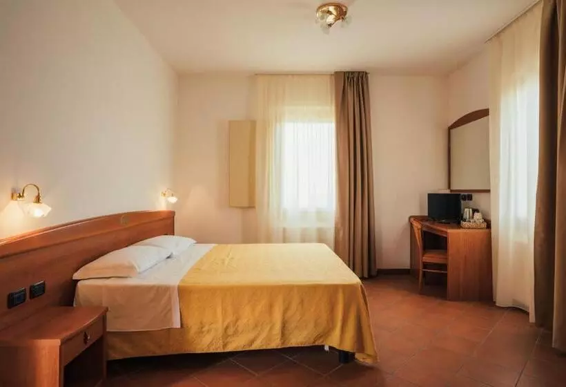 Hotelli Albergo Canè