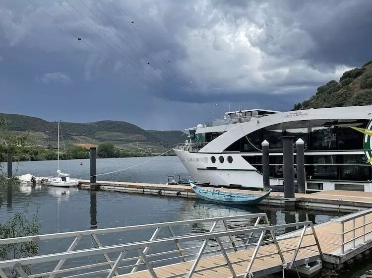 ホテル Douro Visit House
