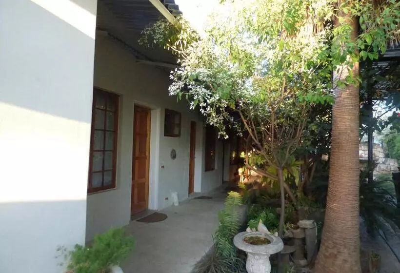 هاستل Tsumeb Backpackers & Safari