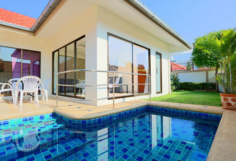 Avoca Pool Villas